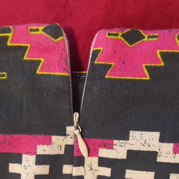 Buffalo David Bitton Geometric Mini Skirt - Pink, Yellow, Black - Picture 8 of 11